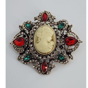Christmas Colors Cameo Brooch Victorian Styling Classic Elegant